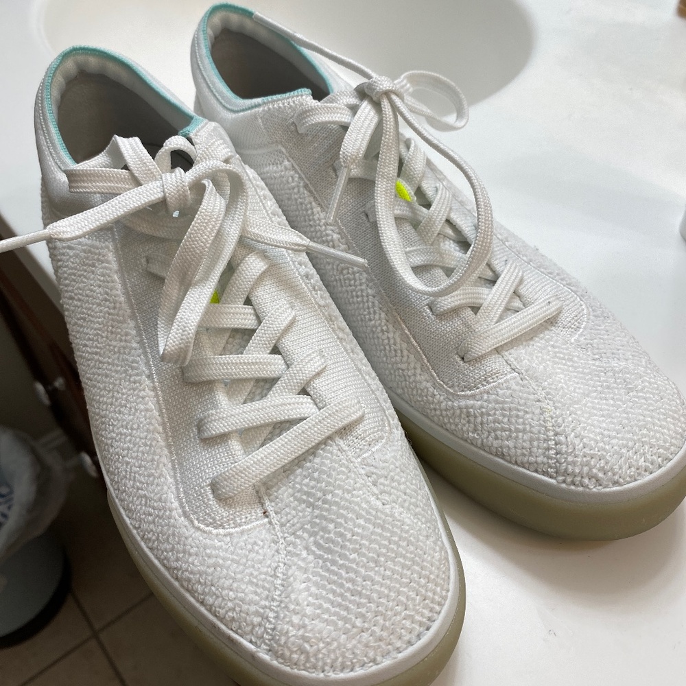 Rothy’s lace up sneakers